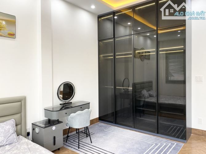 64m2 - 2 tầng 3pn - hẽm trước nhà 8m - gấp bán nhỉnh 5 tỷ tl. - 3