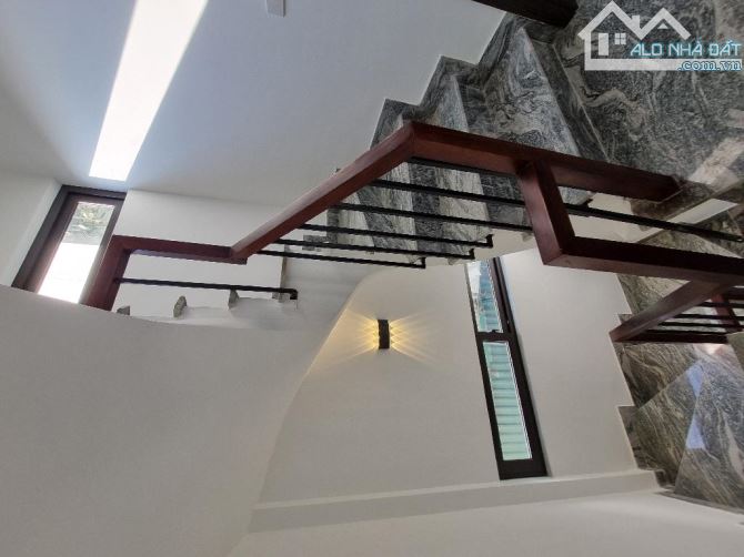 BÁN NHÀ PHÂN LÔ NGỌC THỤY - 31M² - 5 TẦNG - 5.9 TỶ - Ở NGAY  🏡 - 3