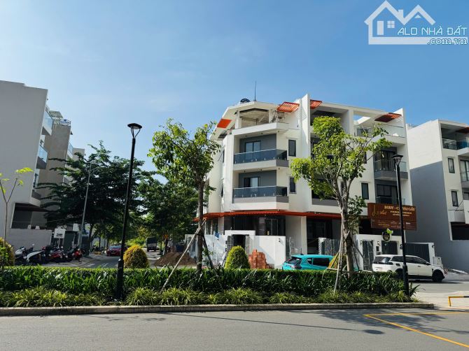 Bán đất góc 2 mặt tiền Đào Trí + Lê Thị Chợ, DT: 8x18.5m KDC Phú Thuận Quận 7 Giá 8 Tỷ - 4