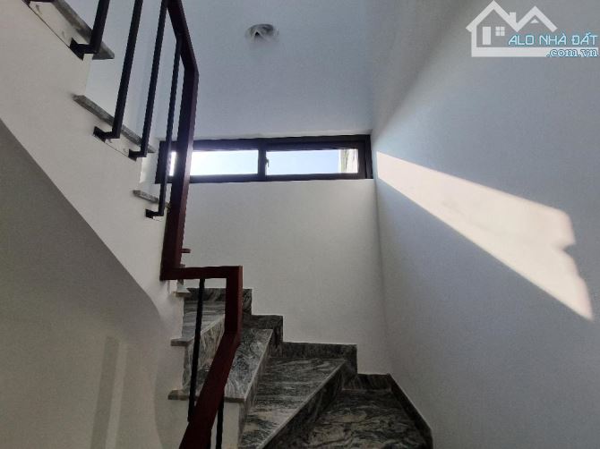 BÁN NHÀ PHÂN LÔ NGỌC THỤY - 31M² - 5 TẦNG - 5.9 TỶ - Ở NGAY  🏡 - 4