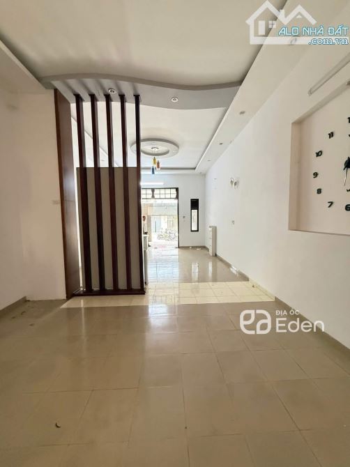 BÁN MẶT TIỀN KINH DOANH ĐƯỜNG TRẦN VĂN PHỤ. DT: 5x30M. GIÁ: 6,5 TỶ - 4