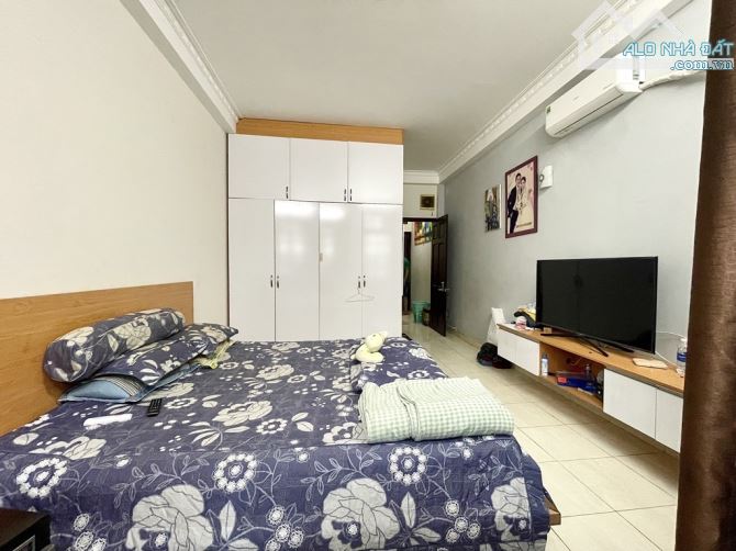 Bán nhà đường Hiệp Bình, Thủ Đức, hẻm 6m, 64m2, 3 tầng, 4PN - 4