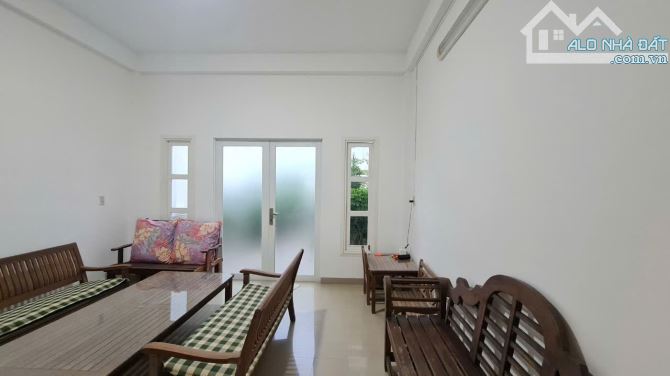 Bán Nhanh Nhà đẹp 3 tầng mặt tiền số 09 đường Mê Linh - Giá 15 Tỷ. - Tp Nha Trang - Diện t - 5