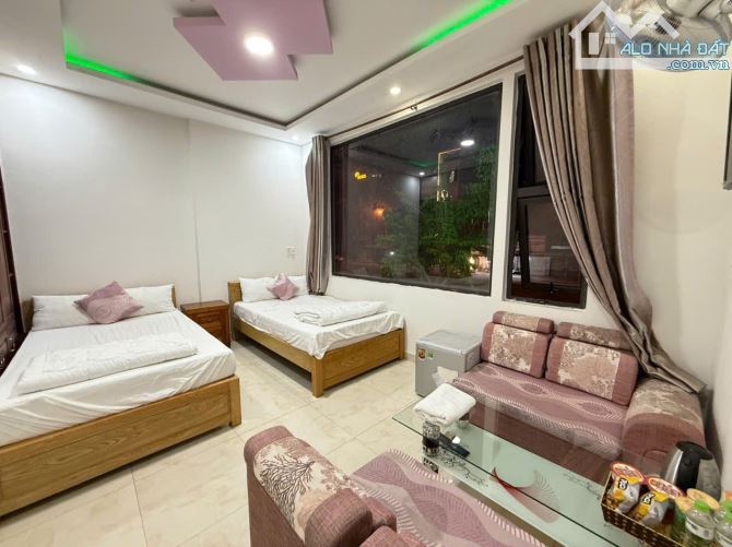 👉Bán Tòa Khách Sạn 5Tầng Đường 29/3 - Doanh Thu 70-80 triệu/tháng -Hòa Xuân - Gía 11Tỷ - 7
