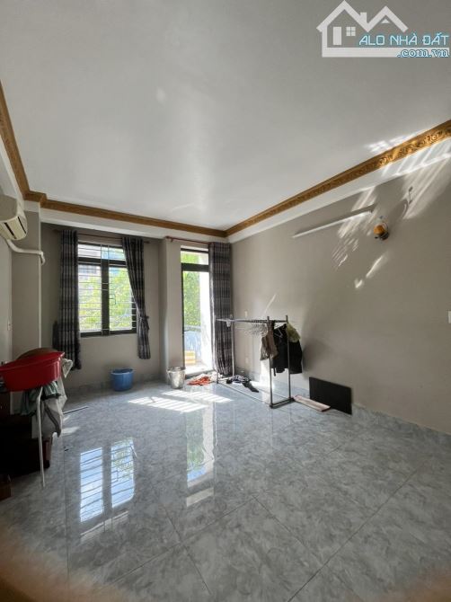 BÁN NHÀ 2 MẶT TIỀN ĐƯỜNG - 100M RA LÊ VĂN VIỆT - VIEW CÔNG VIÊN - 222M2 SÀN - CHỈ 12 TỶ! - 7
