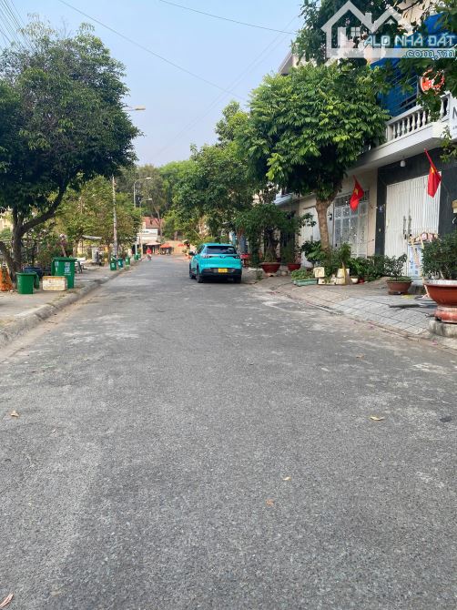 Bán 2 Lô đất mặt tiền đường 447 tăng nhơn phú A, diện tích 144m