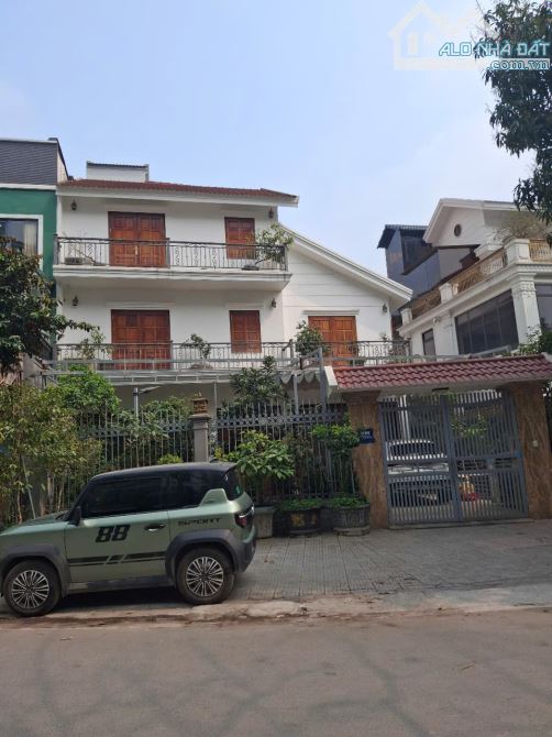Bán Biệt Thự Sát đường Sa Đôi phường Đại Mỗ 165m, 10m Mặt tiền, Nhỉnh 30 tỷ
