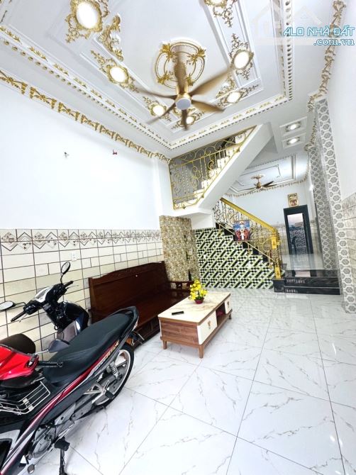 BÁN NHÀ NGAY KINH DƯƠNG VƯƠNG 3T 100m2 NHỈNH 5TỶ