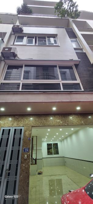 PHÂN LÔ TRUNG KÍNH YÊN HÒA CẦU GIẤY 26 TỶ 65m 5 TẦNG MT 5m 2 THOÁNG Ô TÔ TRÁNH Ở SƯỚNG