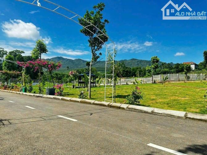 100M2  VIEW HỒ - ĐƯỜNG Ô TÔ TRÁNH NHAU - GẦN NGÃ TƯ LỤC QUÂN