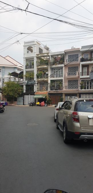 HẺM XE HƠI F.4 PHÚ NHUẬN DT GẦN 70M2(6M x 11.5M) NGAY PHAN XÍCH LONG - NGÃ TƯ PHÚ NHUẬN