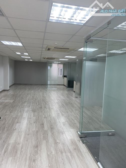 Cho Thuê Văn Phòng Đường Nguyễn Thị Minh Khai ,Đa Kao ,Q1 DT 70m2 giá 23 triệu/tháng