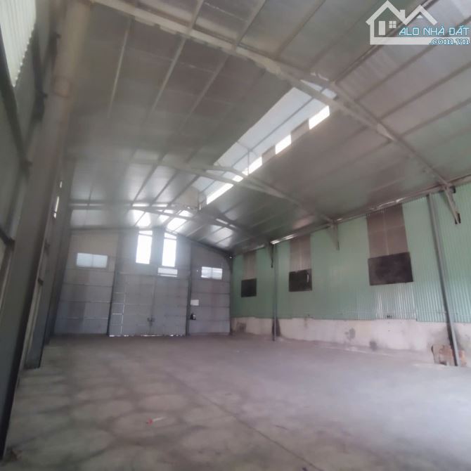 Cho thuê kho, nhà xưởng tại Đường Phú Đô, 18 triệu, 220m2, mặt tiền 10m, nhiều tiện ích