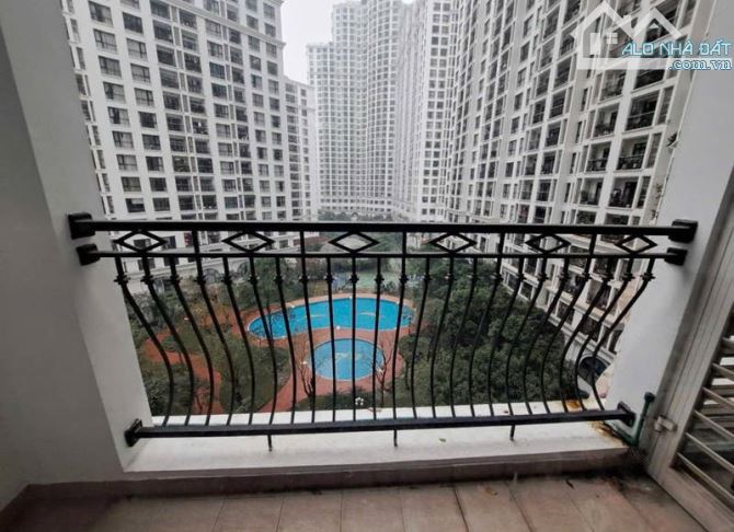 BÁN CĂN HỘ CAO CẤP- RoyalClty- 72 NGUYỄN TRÃI - THANH XUÂN. 113M2- GIÁ 15,8 TỶ.