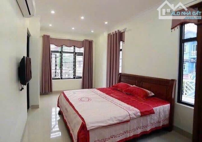 Bán nhà 5 tầng mặt Nguyễn Cao dt 152m mt 9m hướng tb giá 30.8 tỷ