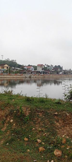Bán lô đất 100m2 view hồ ngay ngã tư phùng quán và trưng nữ vương