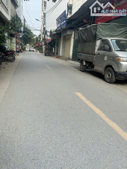THÔNG SỐ VÀNG QUANG TIẾN 38M2, MẶT TIỀN 3.5M, Ô TÔ ĐỖ CỔNG, GIÁ TỐT 4.65 TỶ TL