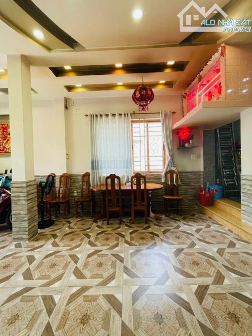 Mặt Tiền Kinh Doanh Ngang lớn 5m Dài 13m 65m2 5Tầng Lũy Bán Bích Tân Phú. Chỉ 12 tỷ