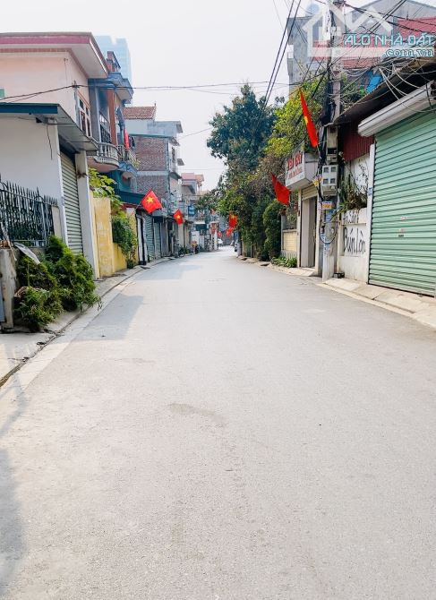 Hoa hậu nhỏ tiềnn 46m chỉ hơn 3đ xíu Vân Nội _Đông Anh ô tô ngủ trong đất