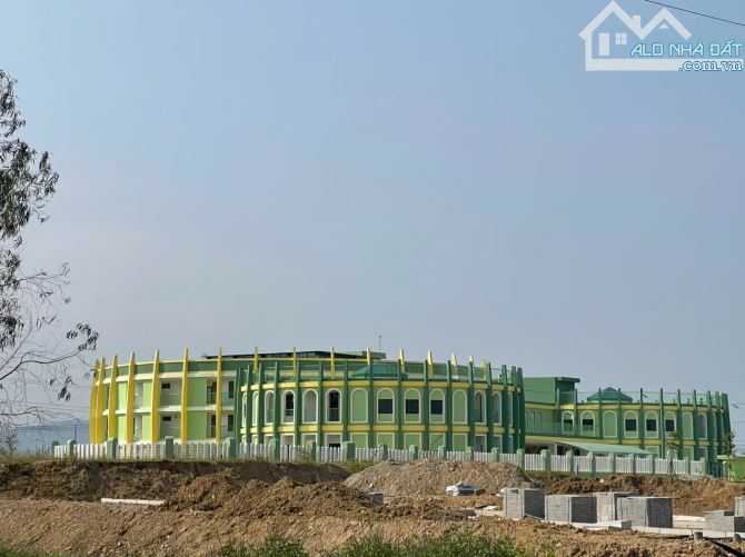 SIÊU VÍP rẻ đẹp 3 lô liền kề Đường DH8 CẦN TIỀN BÁN GẤP thôn phú sơn tây , tp Đà Nẵng