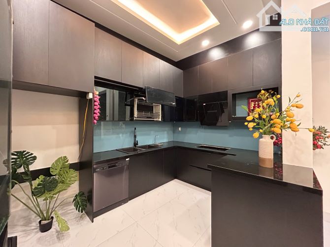 🌻🌻 NHÀ MẶT TIỀN NGUYỄN CÔNG TRỨ 7*12, GIÁ 7.5Tỷ - 10