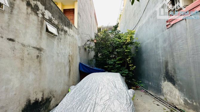 Đất mặt đường Trực Cát (phía Thiên Lôi) - 111m2 - mt 5m hiếm có - hướng ĐN - giá 8,8 tỷ