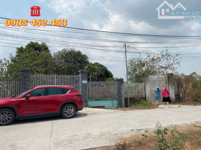 Bán nhà huyện Nhơn Trạch, xã Vĩnh Thanh, 1 sẹc Hùng Vương, DT 501m2 (Sân + PK + 2PN + Bếp) - 1