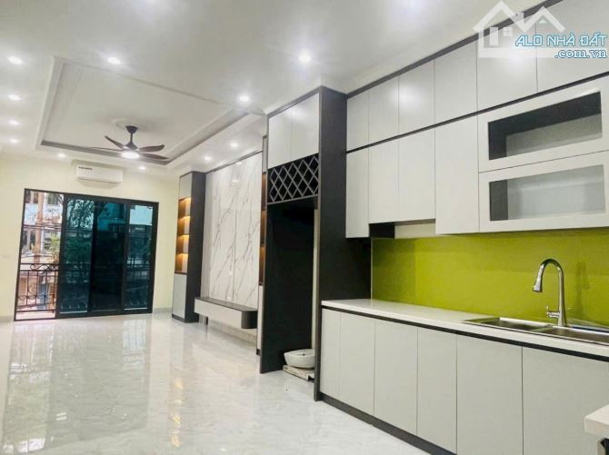 Bán Nhà Hồ Tùng Mậu - Kinh Doanh - Ô Tô - Hàng Xóm GoldMark - View Đẹp - 45m2 - 12,6 Tỷ - 1