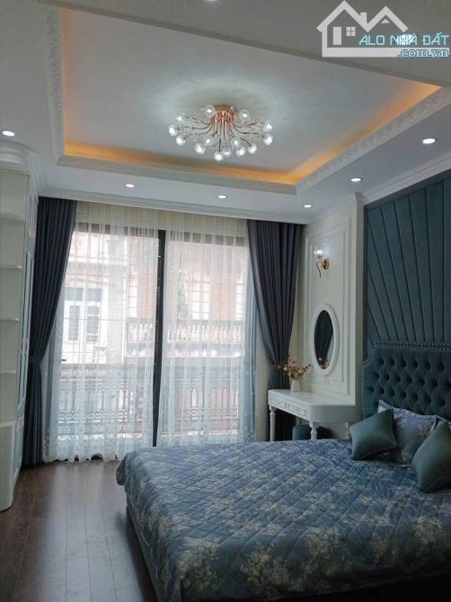 Nhà đẹp phân lô vỉa hè phố Trần Đăng Ninh 7 tầng, giá 15 tỷ, kinh doanh, thang máy - 1