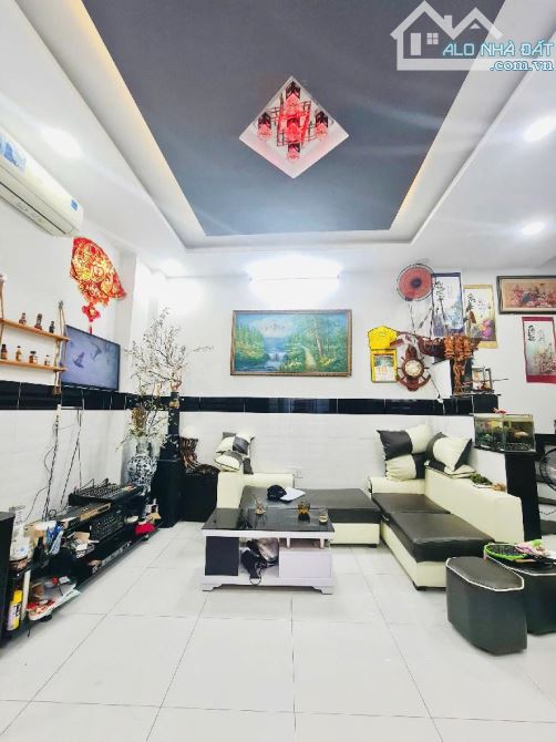 [Đầu tư đáng cân nhắc] BẤT ĐỘNG SẢN ĐẸP: NHÀ 4 TẦNG BTCT, 4 PHÒNG NGỦ, RỘNG 4M, HẺM 1/, 5 - 1