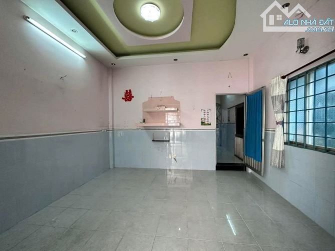 HẺM 379// SÁT MT QUANG TRUNG – 64M2 (4,7x14), 2,5 TẦNG 4PN, SỔ VUÔNG, KLG, CHỈ 4,3 TỶ TL - 1