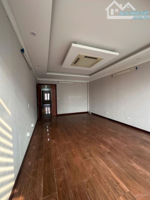 Bán ngôi nhà 6 tầng, căn góc 2 mặt thoáng, DT 102.9m², mặt ngõ Đào Tấn xe con tránh, KD - 1