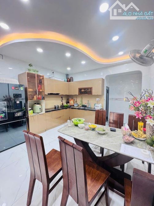 "Bán nhà hẻm xe hơi Trường Sa, Q.Phú  Nhuận, 4 tầng, 7PN, 53M2, TN 540tr/năm, 10.6 Tỷ - 1