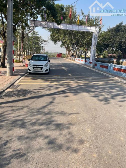 Bán đất tặng nhà Ỷ Lan – Ô tô tránh 10m, Ô tô vào nhà, 85m2, 5.5 tỷ - 1