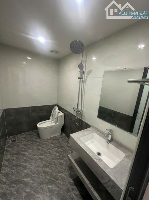 CẦN BÁN NHÀ NGỌC THỤY,32M2 5T 6.15 TỶ, AN NINH TỐT, KHU DÂN TRÍ CAO, GẦN TRƯỜNG MẦM NON NG - 1