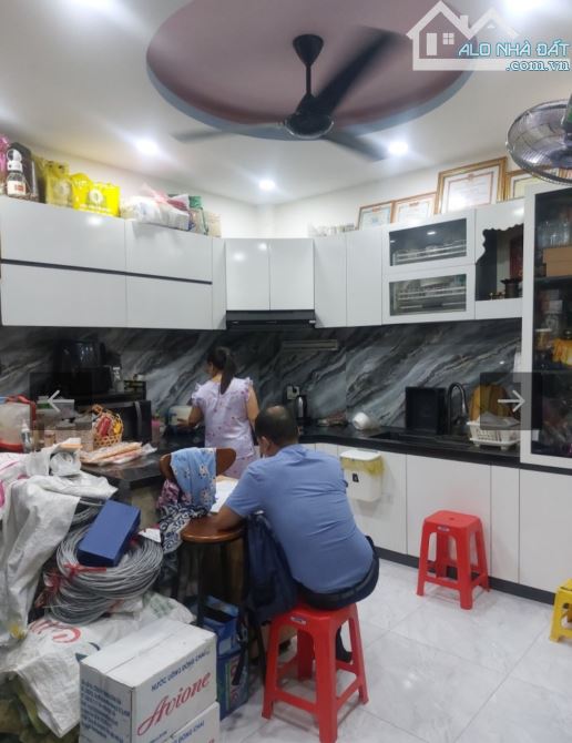 Gấp bán, Lê Trọng Tấn, 4 tấng, 60m2, giá 5.7 - 2