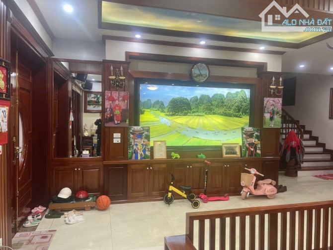 Bán Biệt Thự Sát đường Sa Đôi phường Đại Mỗ 165m, 10m Mặt tiền, Nhỉnh 30 tỷ - 2