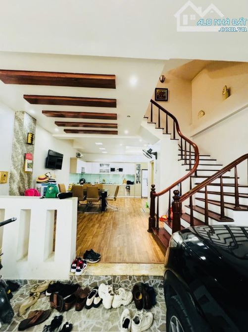 HIẾM ! BÁN NHÀ ĐẸP VIP , GARA Ô TÔ, PHỐ LẠC TRUNG HBT ,75M NHỈNH 24 TỶ - 1