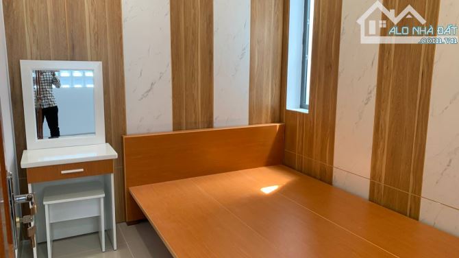 Bán Khách Sạn 1 Trệt 4 Lầu Mặt Tiền Đường Xô Viết Nghệ Tĩnh 103M2 (4.24x24.11) - Giá: 15tỷ - 2