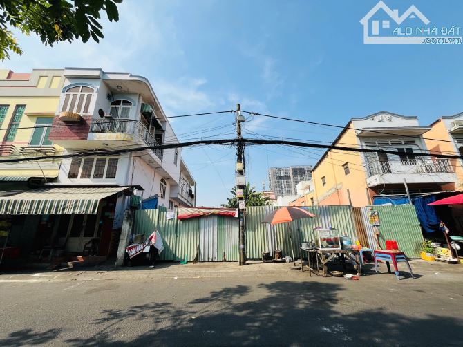 Ngộp bán gấp đất mặt tiền P. Linh Trung ngay Phạm Văn Đồng DT 134m2 (6.3x20) giá nhíc 9 tỷ - 2