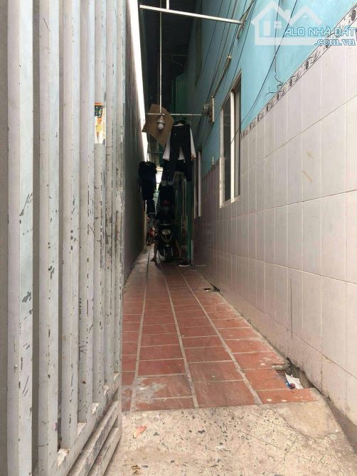 Bán dãy trọ đường 8m ngay Dương Đình Hội, 12 x 19 = 228m2. 15.5 tỷ - 2