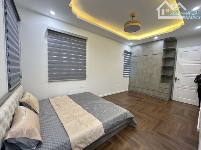 HỒNG TIẾN - BIỆT THỰ MiNi - FULL NỘI THẤT - MẶT TIỀN KHỦNG - LÔ GÓC 3 THOÁNG - 2