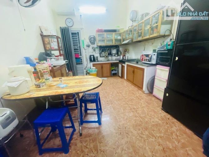 🔥 PHÂN LÔ CÁN BỘ GẦN HOÀNG QUỐC VIỆT, 55M2, 4 TẦNG, GARA Ô TÔ, GIÁ 12.5 TỶ - 2