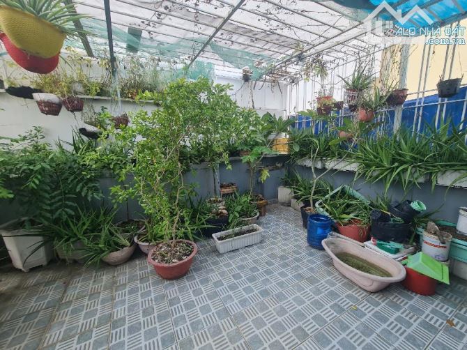 [Đầu tư đáng cân nhắc] BẤT ĐỘNG SẢN ĐẸP: NHÀ 4 TẦNG BTCT, 4 PHÒNG NGỦ, RỘNG 4M, HẺM 1/, 5 - 2
