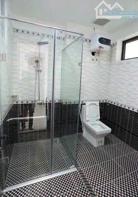 Bán nhà 5 tầng mặt Nguyễn Cao dt 152m mt 9m hướng tb giá 30.8 tỷ - 2