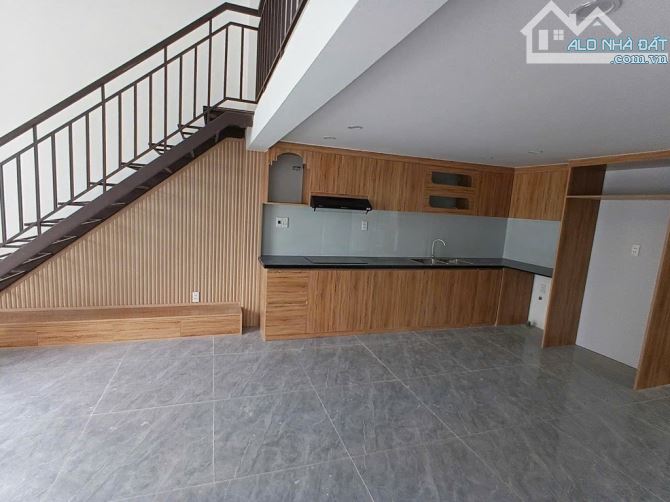 NHÀ KIỆT Ô TÔ VI VU ĐƯỜNG NHƠN HOÀ 10. - 2