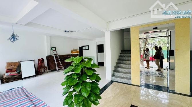 Toà Văn Phòng Lô Góc VIP Nhất Bán Đảo Linh Đàm - Hoàng Mai DT 208M 8T MT 26M KD 170Tr/Thág - 2