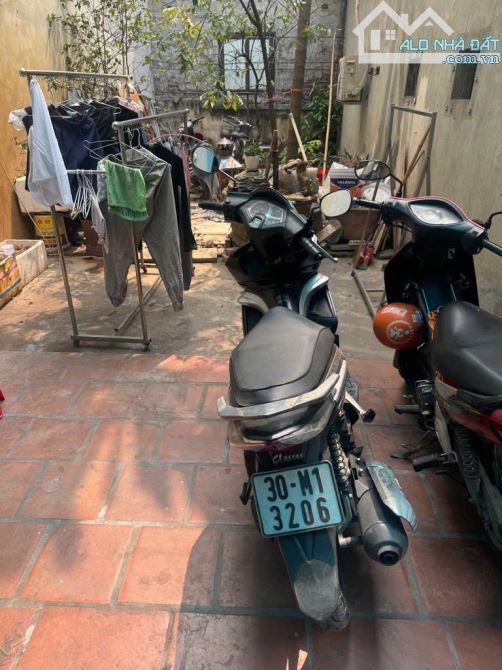 THÔNG SỐ VÀNG QUANG TIẾN 38M2, MẶT TIỀN 3.5M, Ô TÔ ĐỖ CỔNG, GIÁ TỐT 4.65 TỶ TL - 2