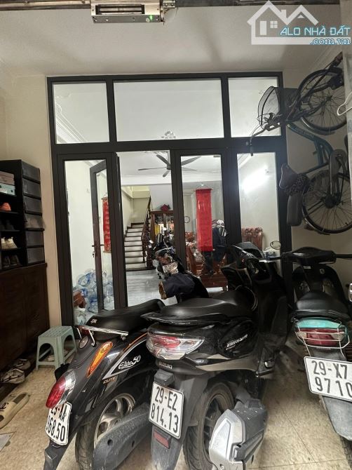 Bán nhà Xã Đàn, Trung Phụng, lõi Đống Đa 35m2 mặt tiền 4m, ngõ thông gần oto 6t7 - 2