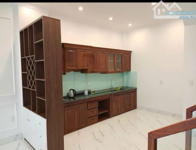 cần bán nhanh căn nhà 4 tầng ngõ  Bà Triệu - 3